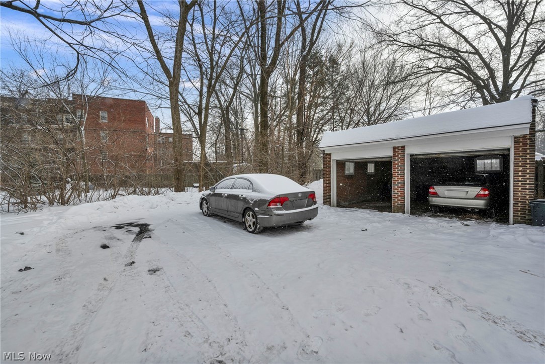 2420 Overlook Road Cleveland Heights OH 44106
