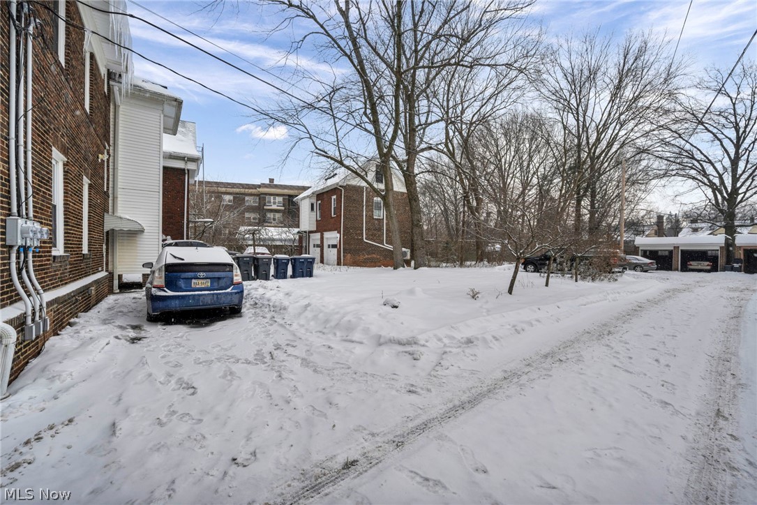 2420 Overlook Road Cleveland Heights OH 44106