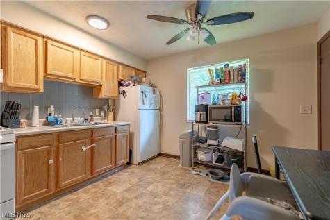 316 Pershing Avenue NW Massillon OH 44646