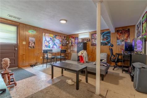 316 Pershing Avenue NW Massillon OH 44646