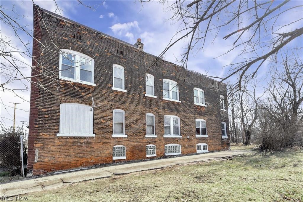 14104 Aspinwall Avenue Cleveland OH 44110