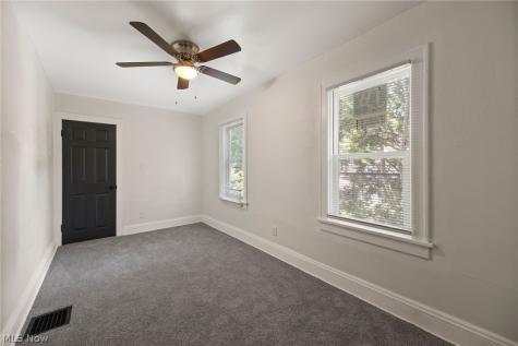 3911 Daisy Avenue Cleveland OH 44109