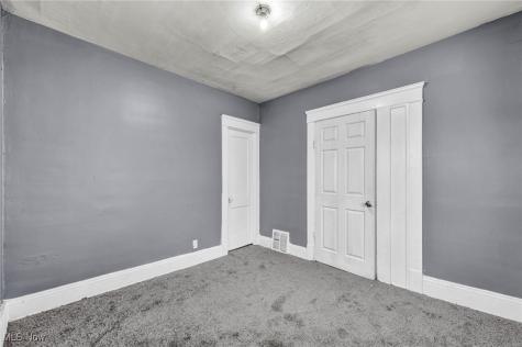 9616 Lamontier Avenue Cleveland OH 44104