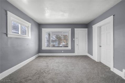 9616 Lamontier Avenue Cleveland OH 44104