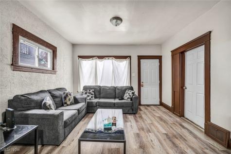 9616 Lamontier Avenue Cleveland OH 44104
