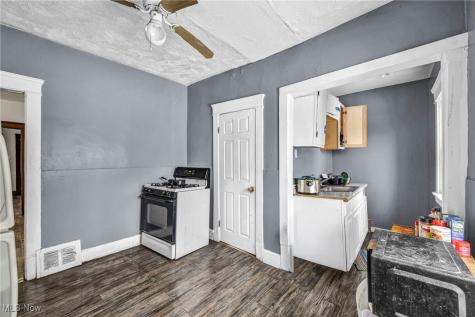9616 Lamontier Avenue Cleveland OH 44104