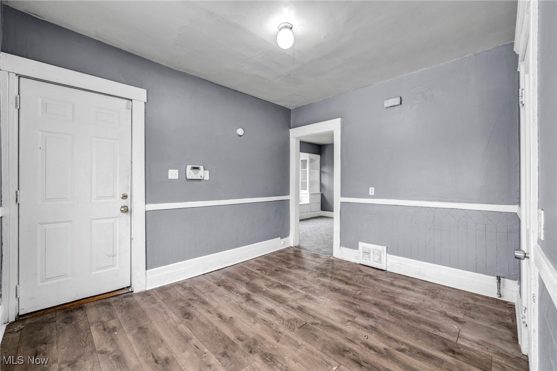 9616 Lamontier Avenue Cleveland OH 44104