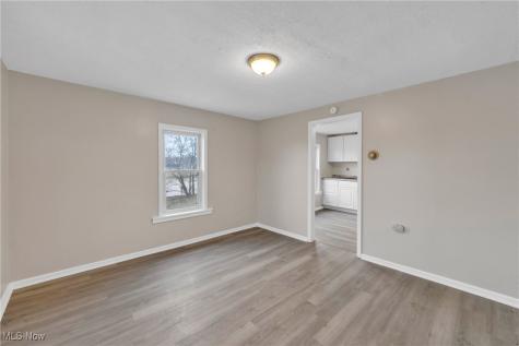 15008 Sylvia Avenue Cleveland OH 44110