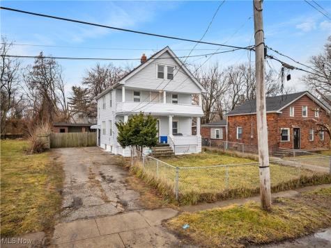 15008 Sylvia Avenue Cleveland OH 44110
