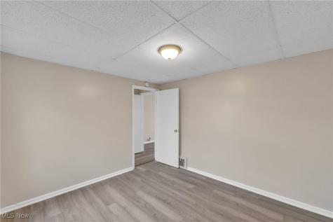 15008 Sylvia Avenue Cleveland OH 44110