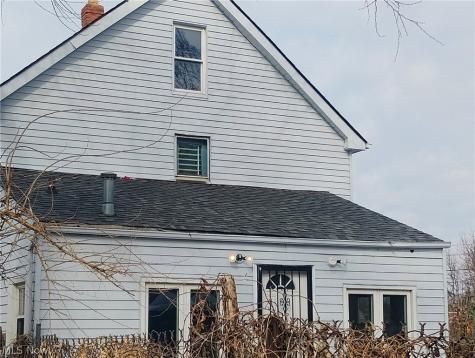 15008 Sylvia Avenue Cleveland OH 44110