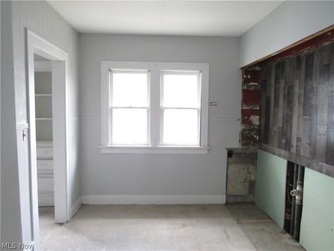 889 E 128th Street Cleveland OH 44108