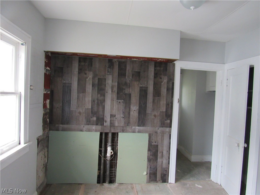889 E 128th Street Cleveland OH 44108