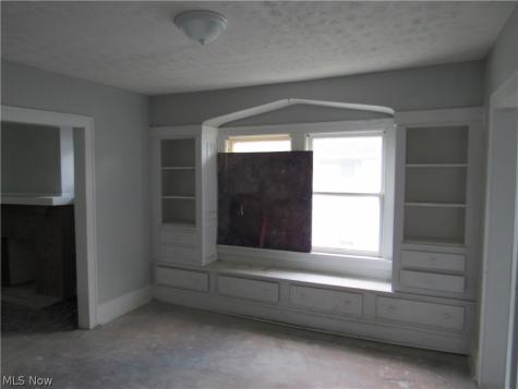 889 E 128th Street Cleveland OH 44108