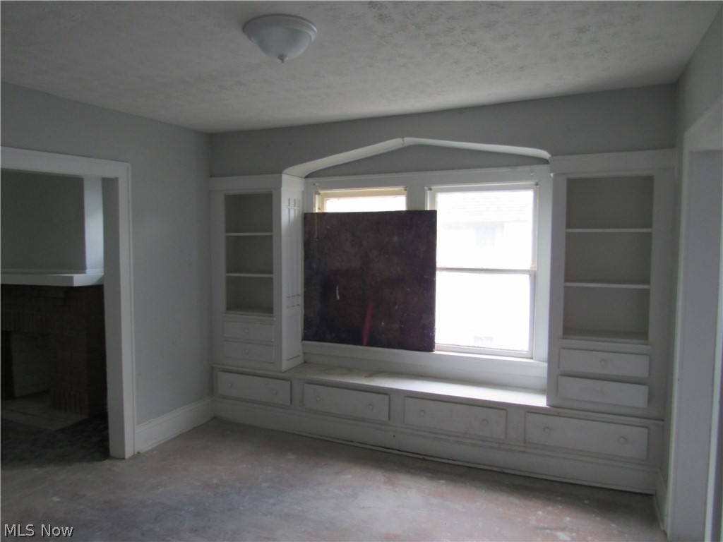 889 E 128th Street Cleveland OH 44108