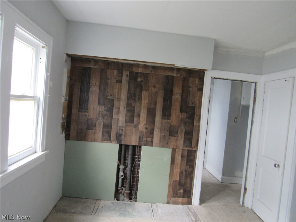 889 E 128th Street Cleveland OH 44108