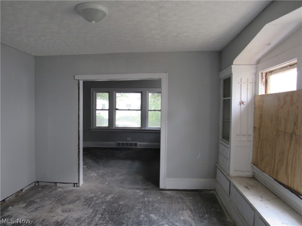 889 E 128th Street Cleveland OH 44108