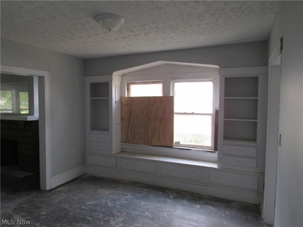 889 E 128th Street Cleveland OH 44108