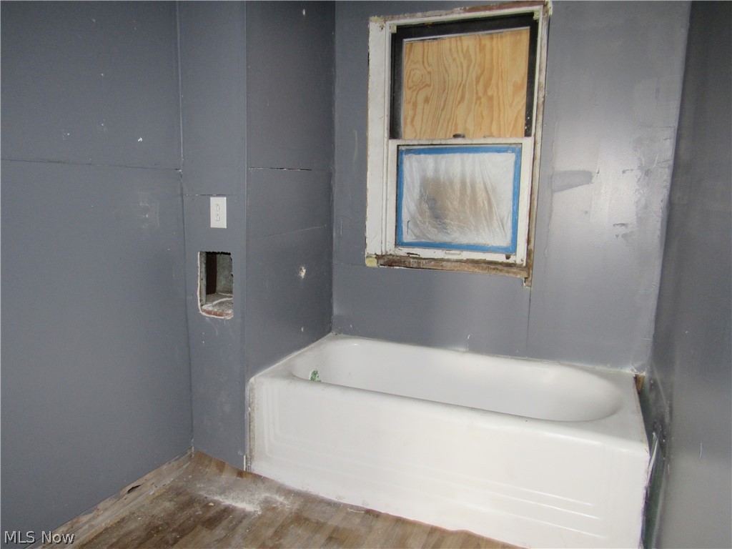 889 E 128th Street Cleveland OH 44108