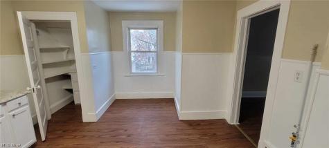 2314 Henninger Road Cleveland OH 44109