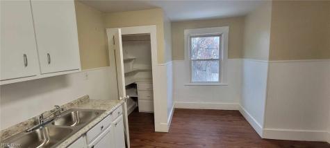 2314 Henninger Road Cleveland OH 44109