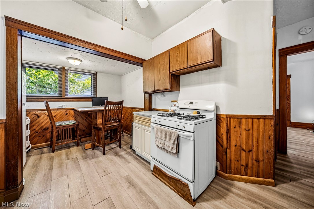 801 E 157 Street Cleveland OH 44110