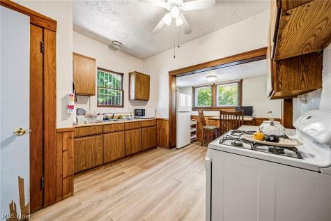 801 E 157 Street Cleveland OH 44110