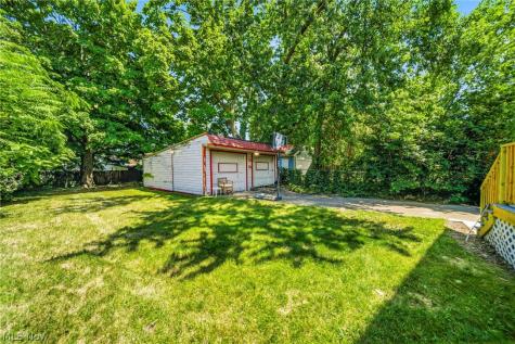 801 E 157 Street Cleveland OH 44110
