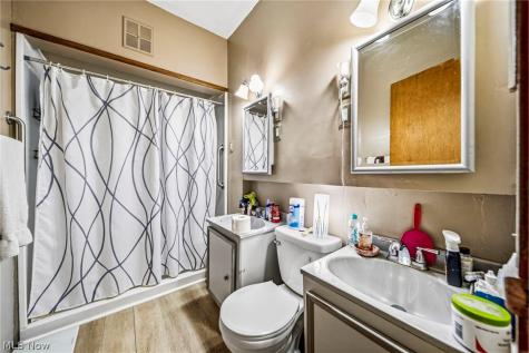 801 E 157 Street Cleveland OH 44110