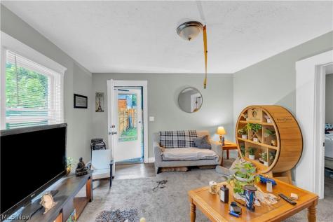5007 Clark Avenue Cleveland OH 44102