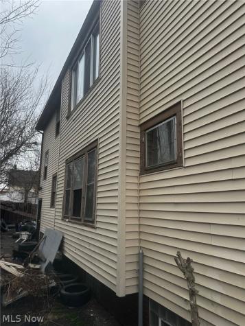 11709 Lenacrave Avenue Cleveland OH 44105