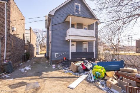 3976 E 71st Street Cleveland OH 44105