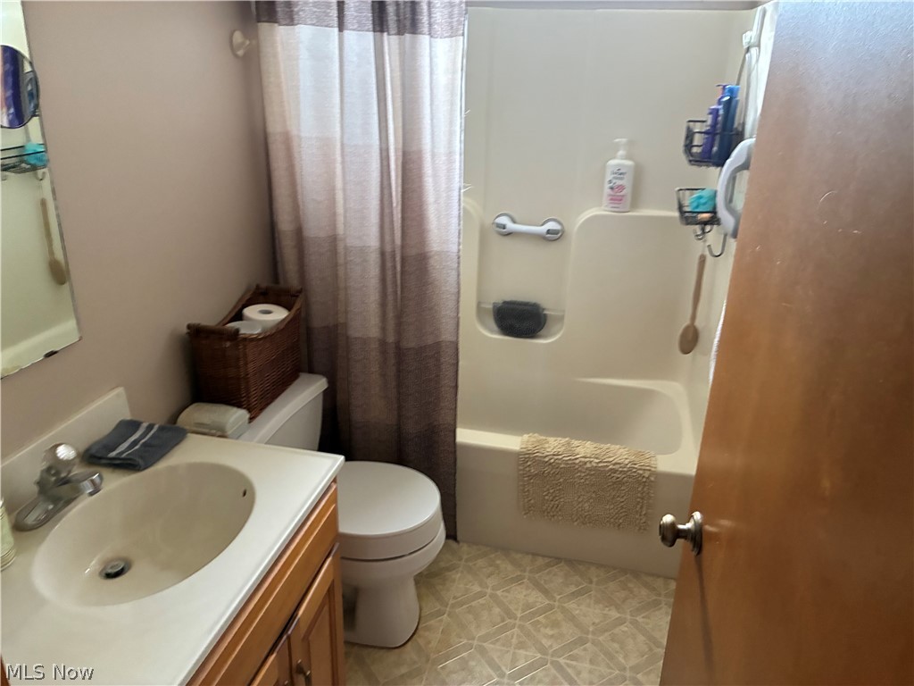 400 Park Drive SE Brewster OH 44613