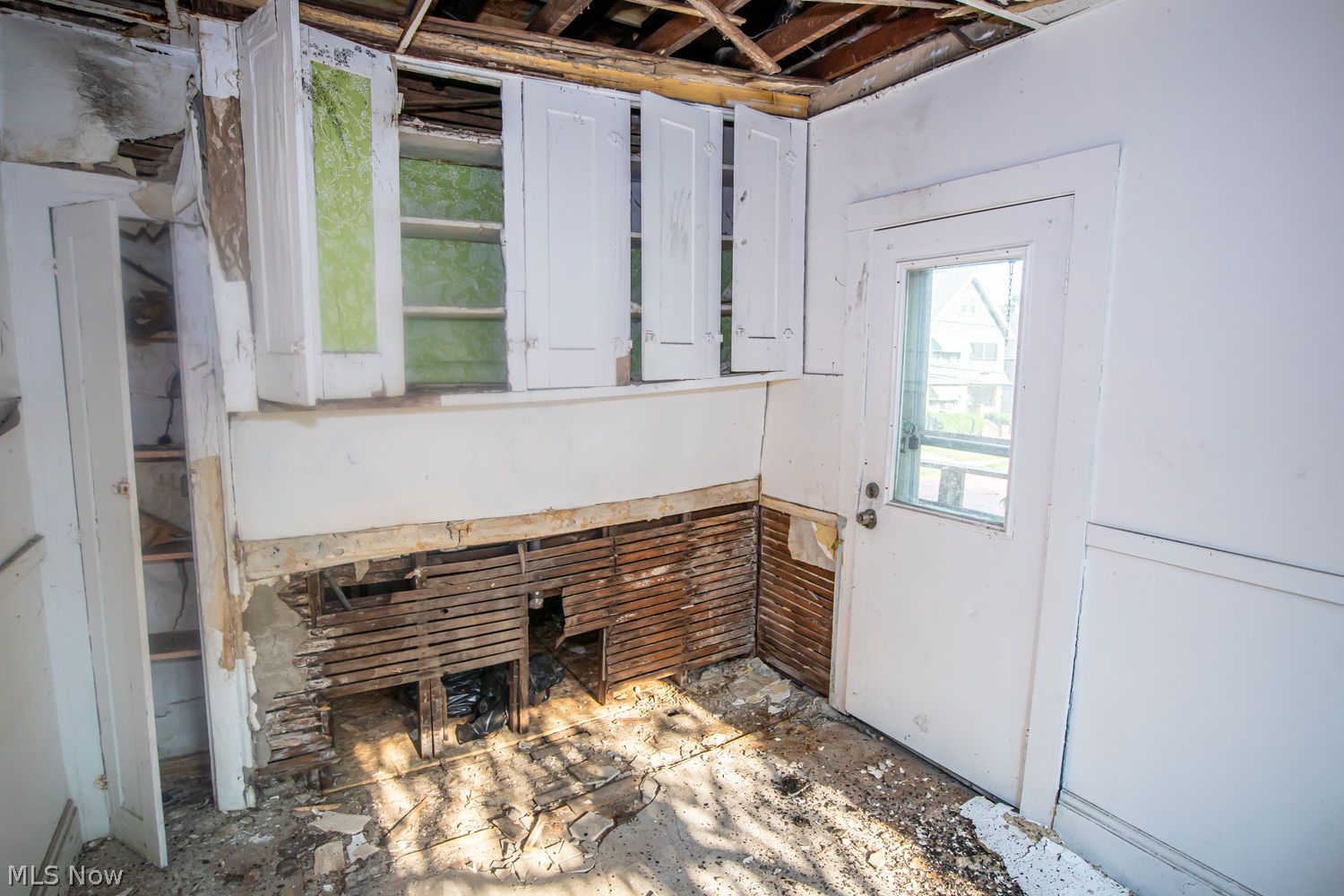 17214 Grovewood Avenue Cleveland OH 44119