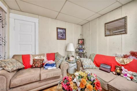 10407 Grandview Avenue Cleveland OH 44104