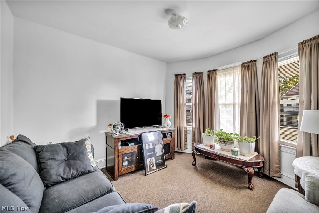 10407 Grandview Avenue Cleveland OH 44104