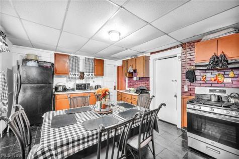 10407 Grandview Avenue Cleveland OH 44104