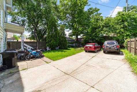 1334 W 104th Street Cleveland OH 44102