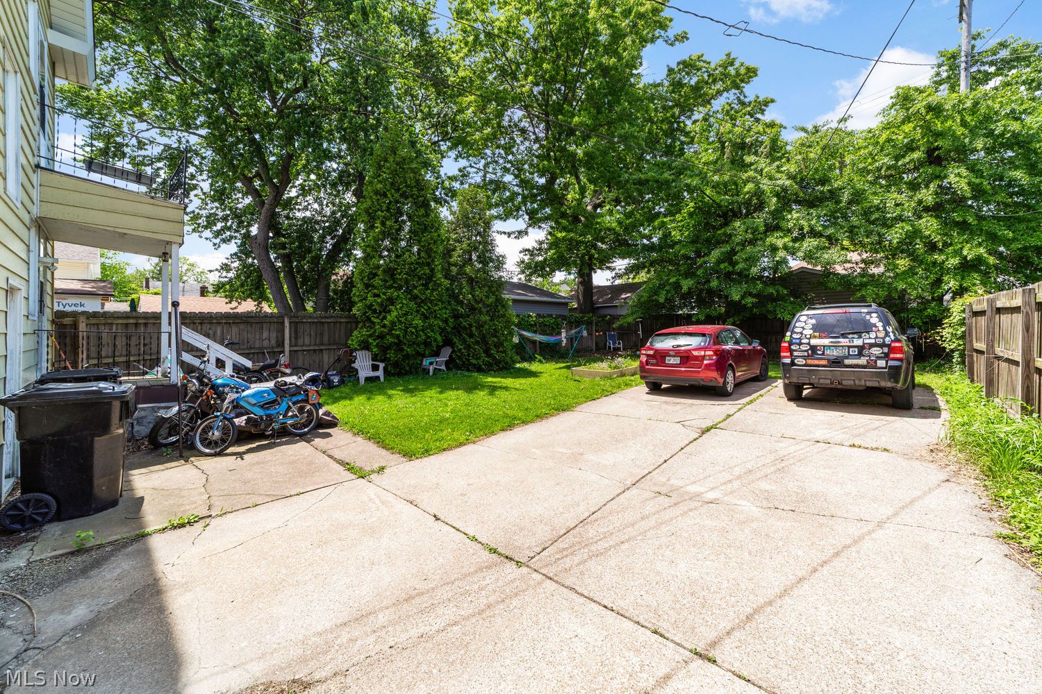 1334 W 104th Street Cleveland OH 44102