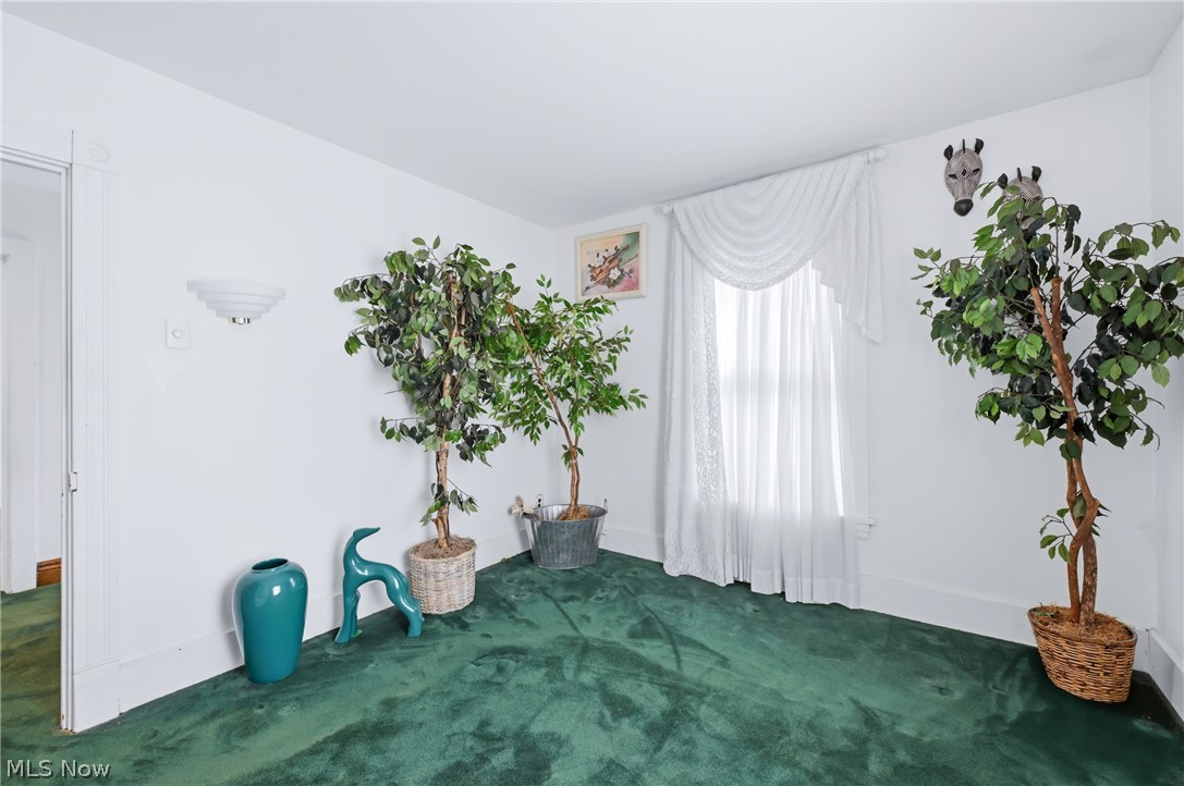 826 Parkwood Avenue Youngstown OH 44502