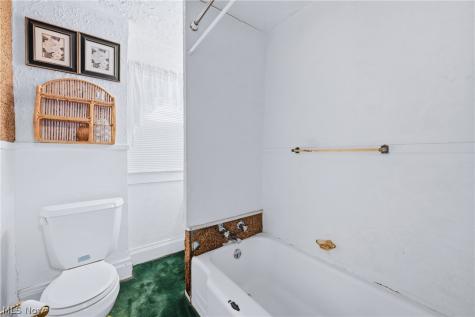 826 Parkwood Avenue Youngstown OH 44502