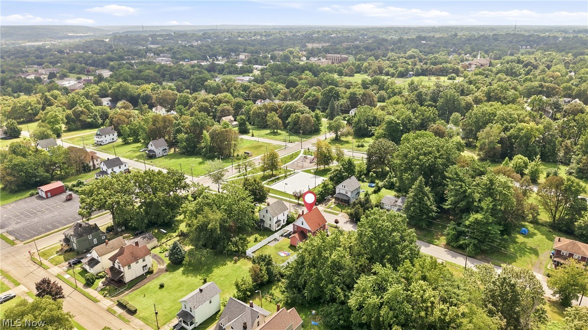 826 Parkwood Avenue Youngstown OH 44502