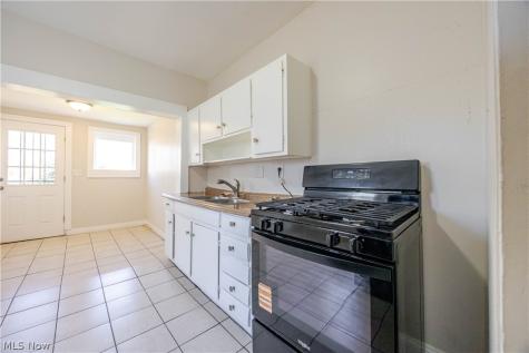 2914 Woodbridge Avenue Cleveland OH 44109