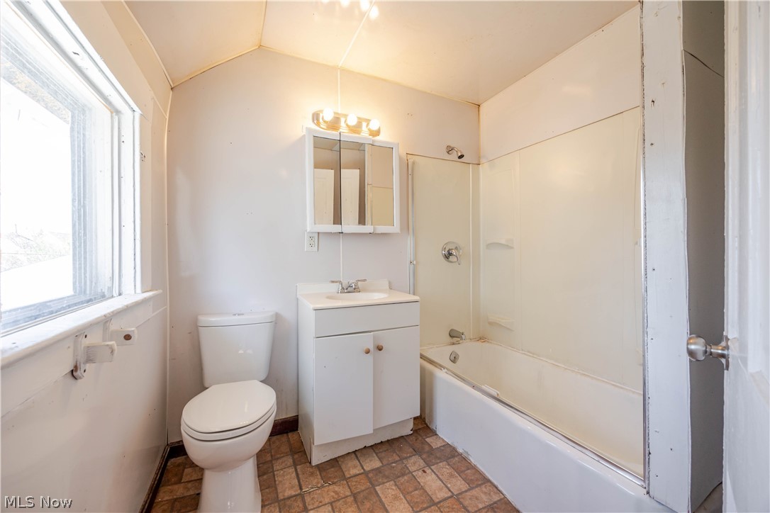 2914 Woodbridge Avenue Cleveland OH 44109