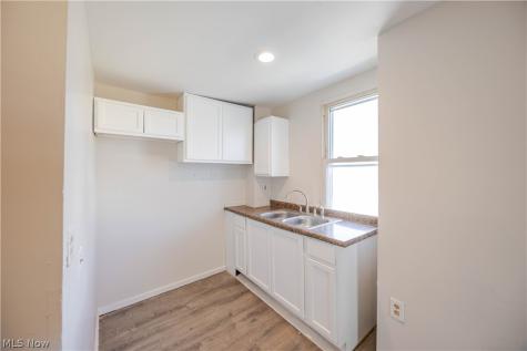 2914 Woodbridge Avenue Cleveland OH 44109