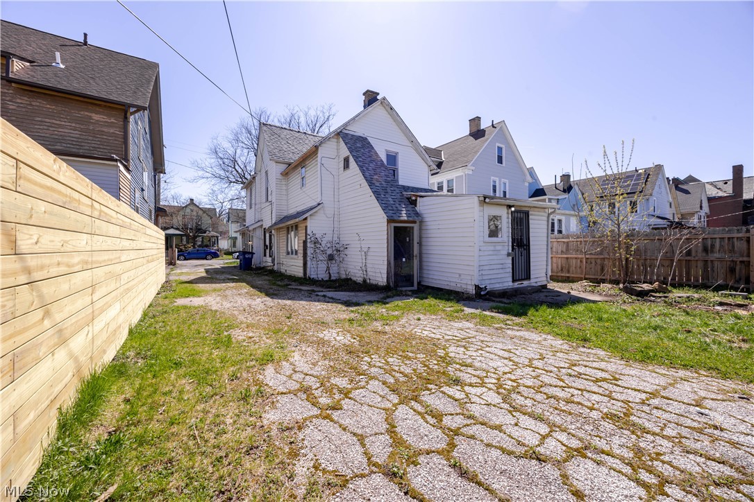 2914 Woodbridge Avenue Cleveland OH 44109
