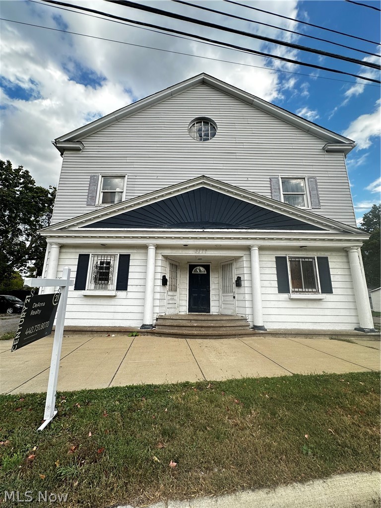 3177 Elyria Avenue Lorain OH 44055