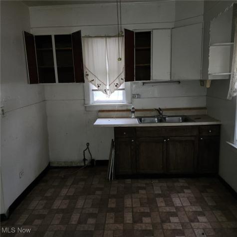 16204 Arcade Avenue Cleveland OH 44110