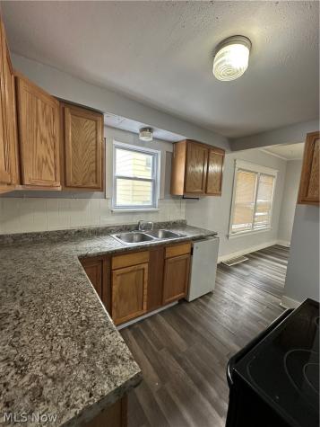 3183 W 116th Street Cleveland OH 44111