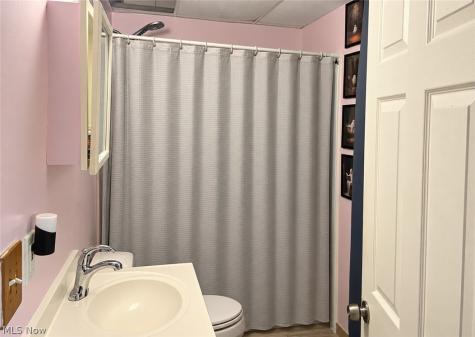1346 Cove Avenue Lakewood OH 44107